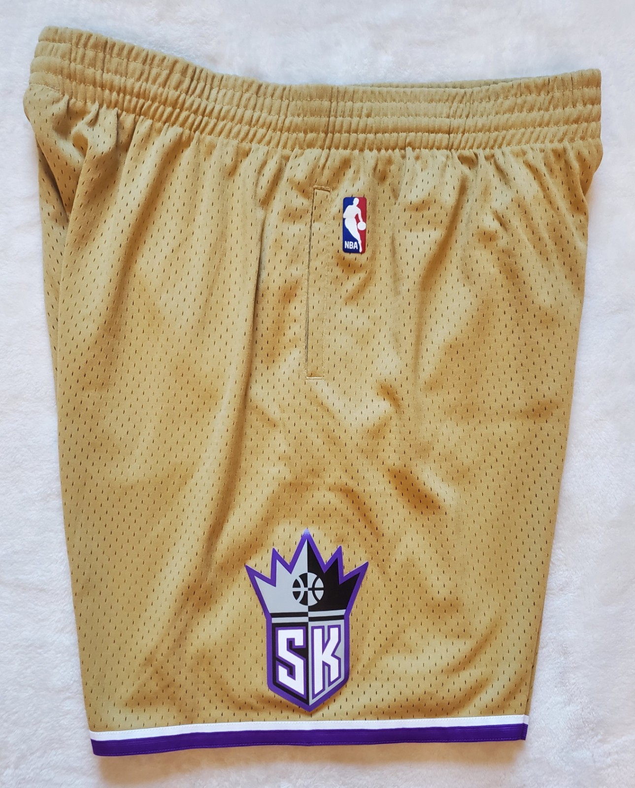 Sacramento Kings Mitchell & Ness 2005 Gold/Purp Swingman Basketball Shorts 2XL