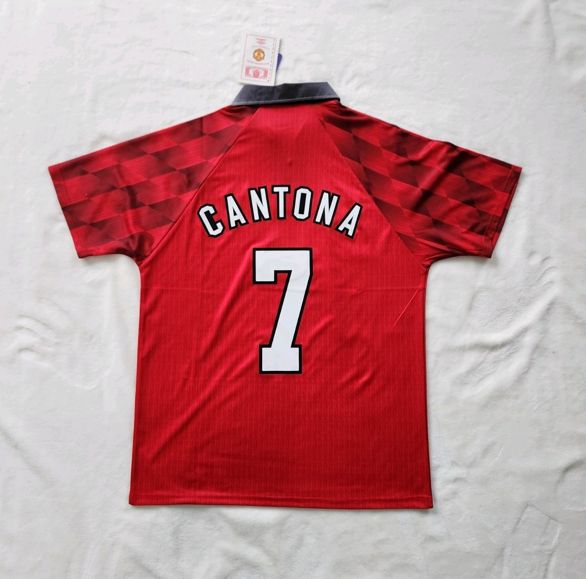 Retro Manchester United Eric Cantona #7 Jersey Men’s Umbro SHARP Red – Size L