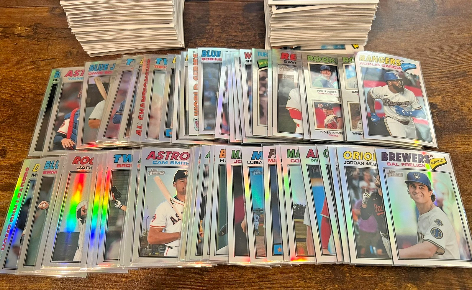 2026 Topps Heritage Base Chrome Refractor and Base Chrome Paralells