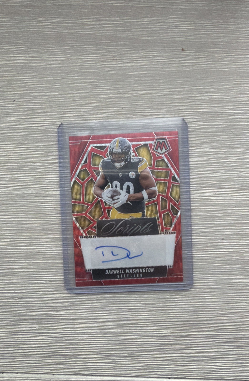 2025 Panini Mosaic Scripts Darnell Washington Auto Red And Yellow #scr-dwn