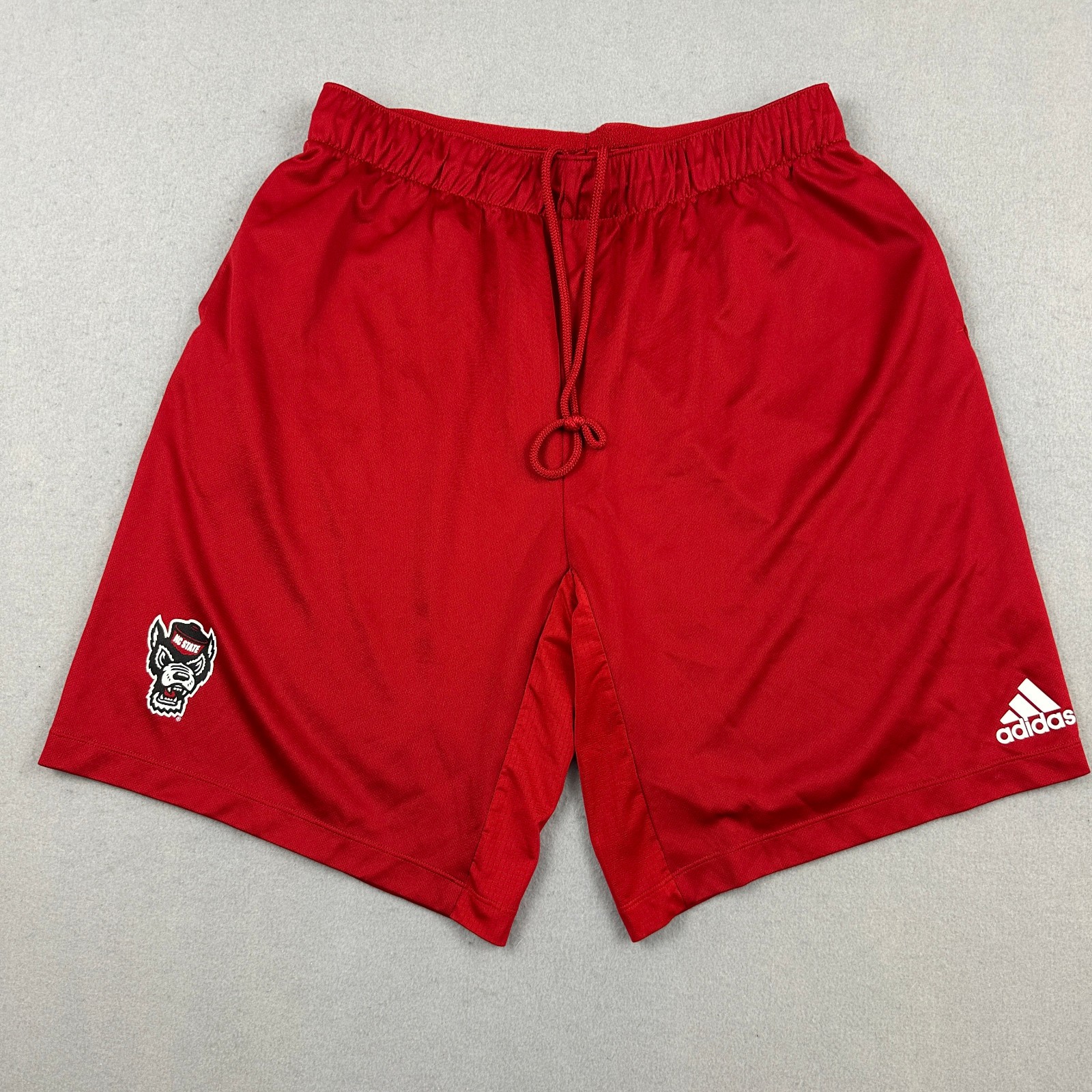 NC State Wolfpack Shorts Men Extra Large Red Solid Adidas NCAA Pockets XL