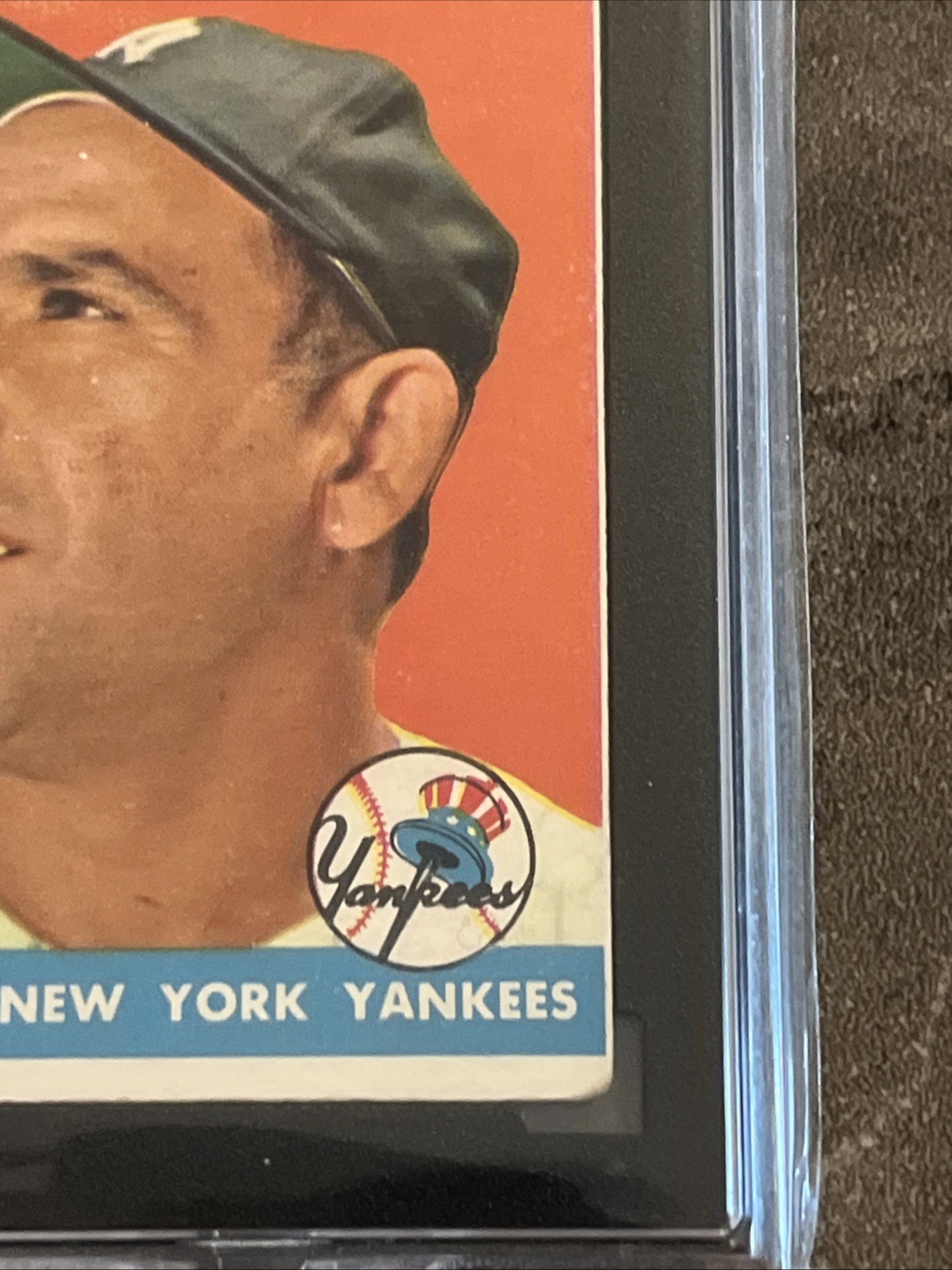 🔥⬛️Yogi Berra⬛️🔥1958 Topps Baseball #370 ~ N. Y. Yankees HOF ~ SGC 2.5