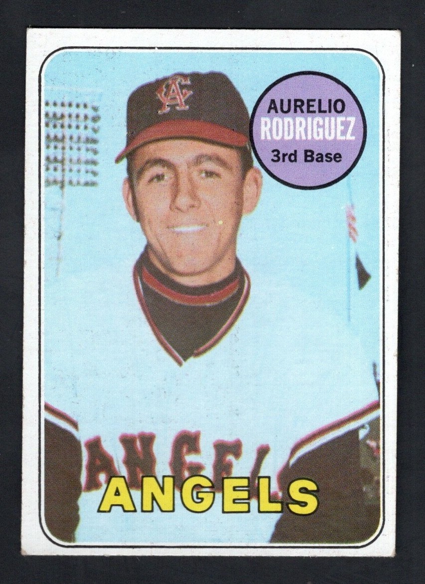 1969 Topps Baseball #653 Aurelio Rodriguez RC Batboy Error High No. Angels EX-MT