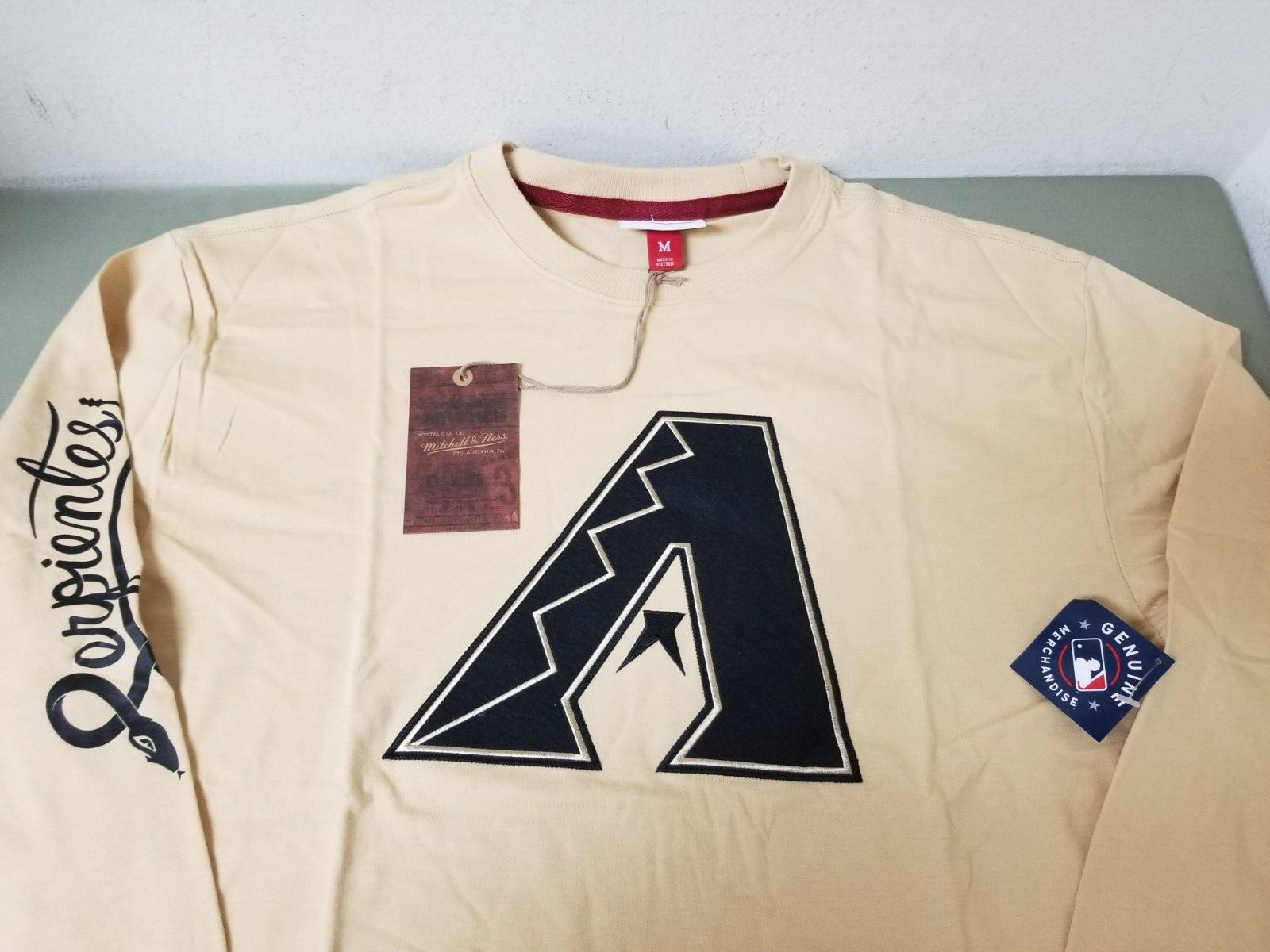 New Mitchell & Ness MLB Arizona Diamondbacks City connect Premium L/S T-Shirt.