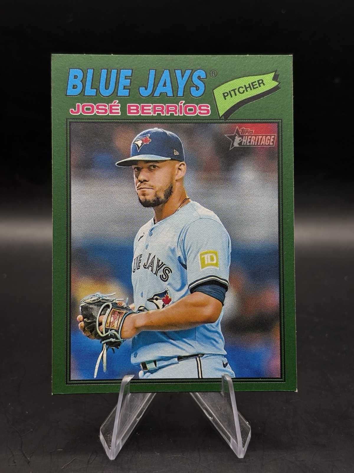 2026 Topps Heritage – José Berríos #56 Dark Green Border