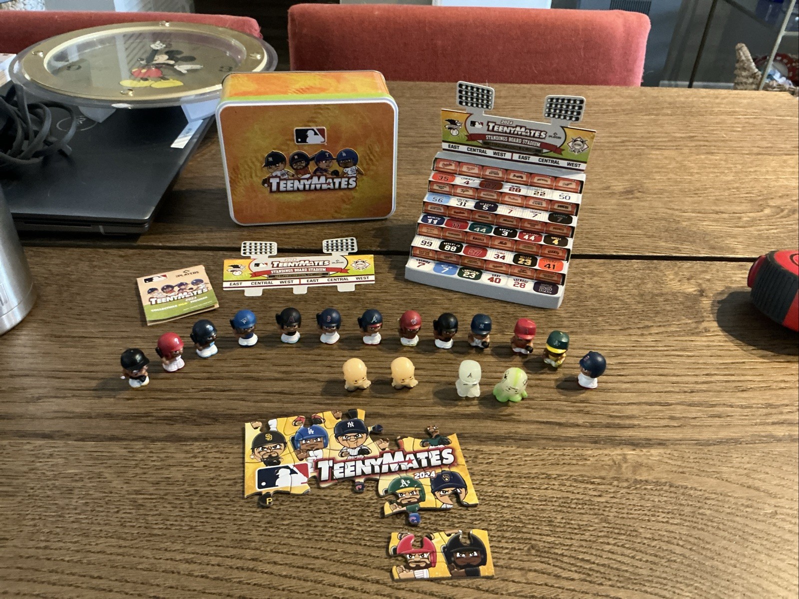MLB Teenymates Lot Of 13 W/ 4 Glow In The Dark Figures,Stadium,Tin-SEE PICS
