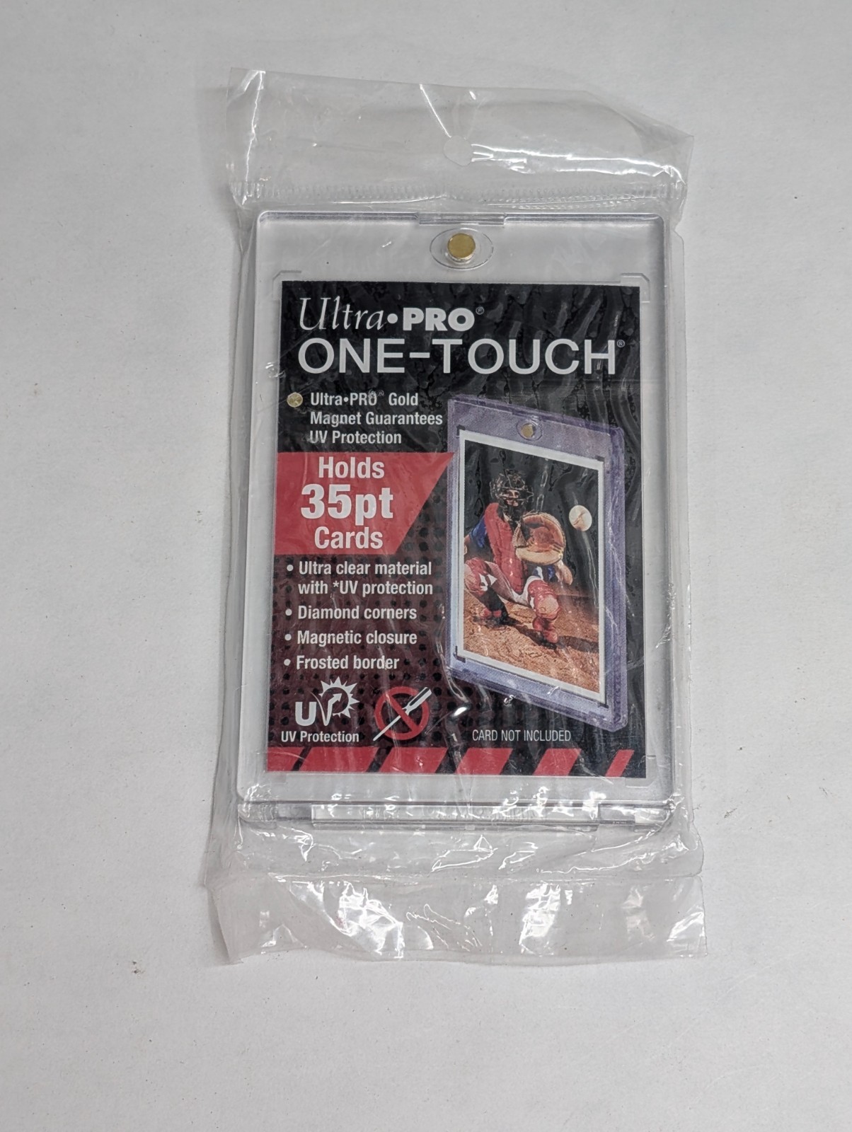 NEW ULTRA PRO 35 PT. UV PROTECTED ONE-TOUCH MAGNETIC CARD HOLDER FOR THIN CARDS