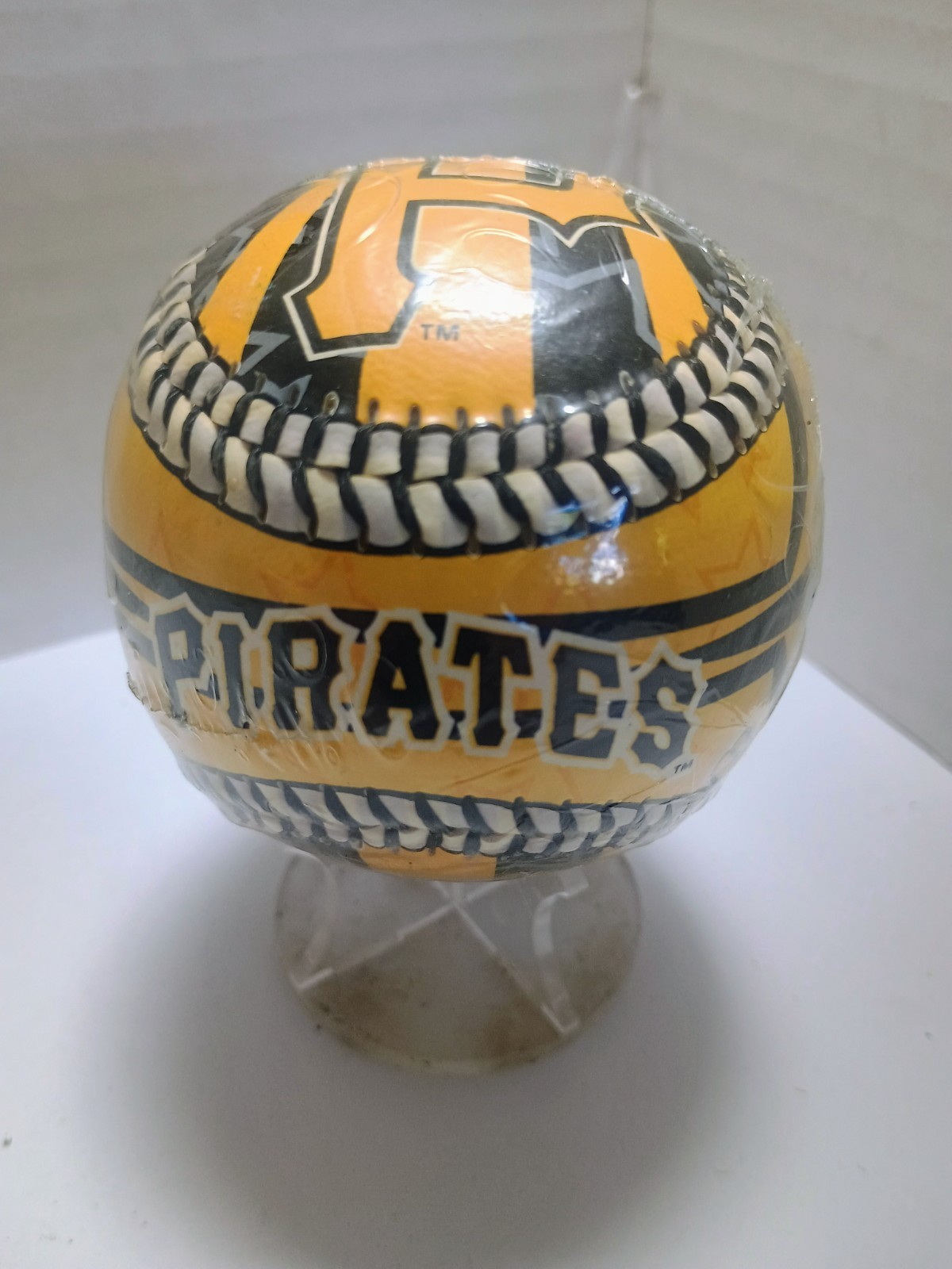 Pittsburgh Pirates Collectable Souvenir Baseball **Your Choice**