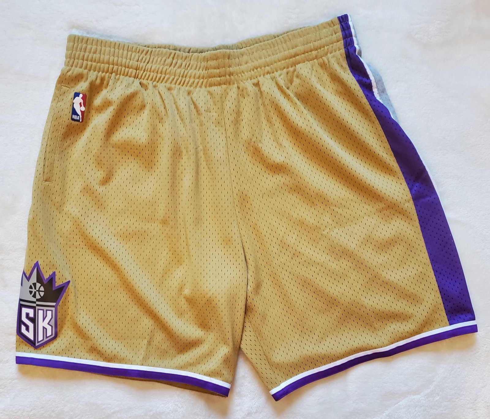 Sacramento Kings Mitchell & Ness 2005 Gold/Purp Swingman Basketball Shorts 2XL