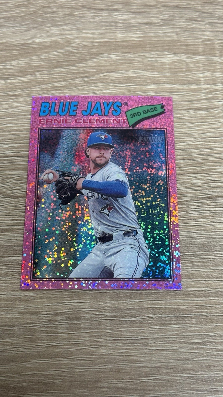 2026 Topps Heritage – Ernie Clement #21 Chrome Pink Sparkle Refractor