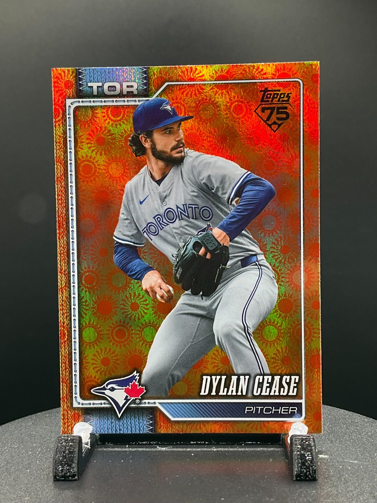 2026 Topps Series 2 Orange “SUN” Holo Foil Parallel #547 Dylan Cease, Toronto Bl