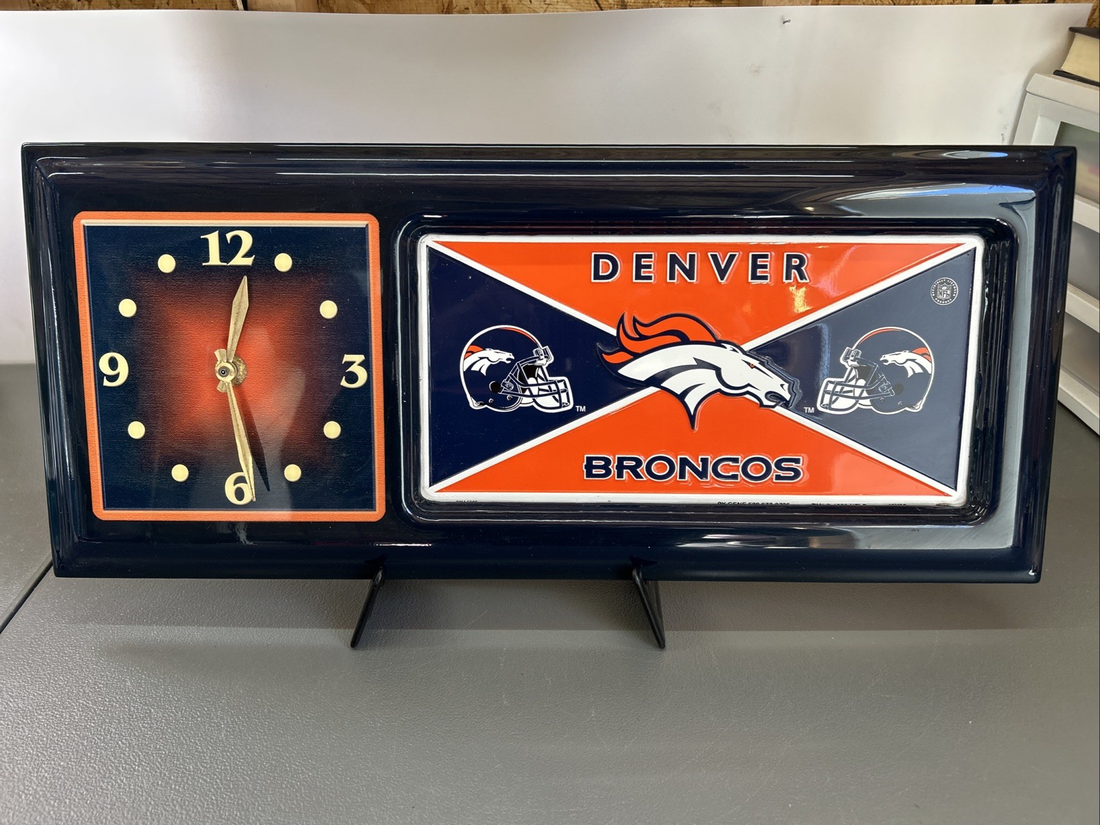 VINTAGE Denver Broncos Wall Hanging Rectangular Clock License Plate 21×9