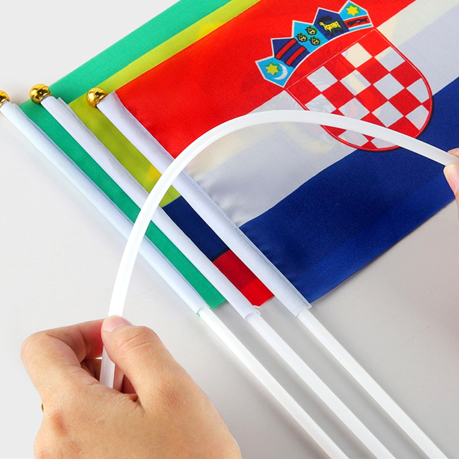 LUSEOAN 226 Different Countries 8.2 x 5.5 Inch, 226 Flags