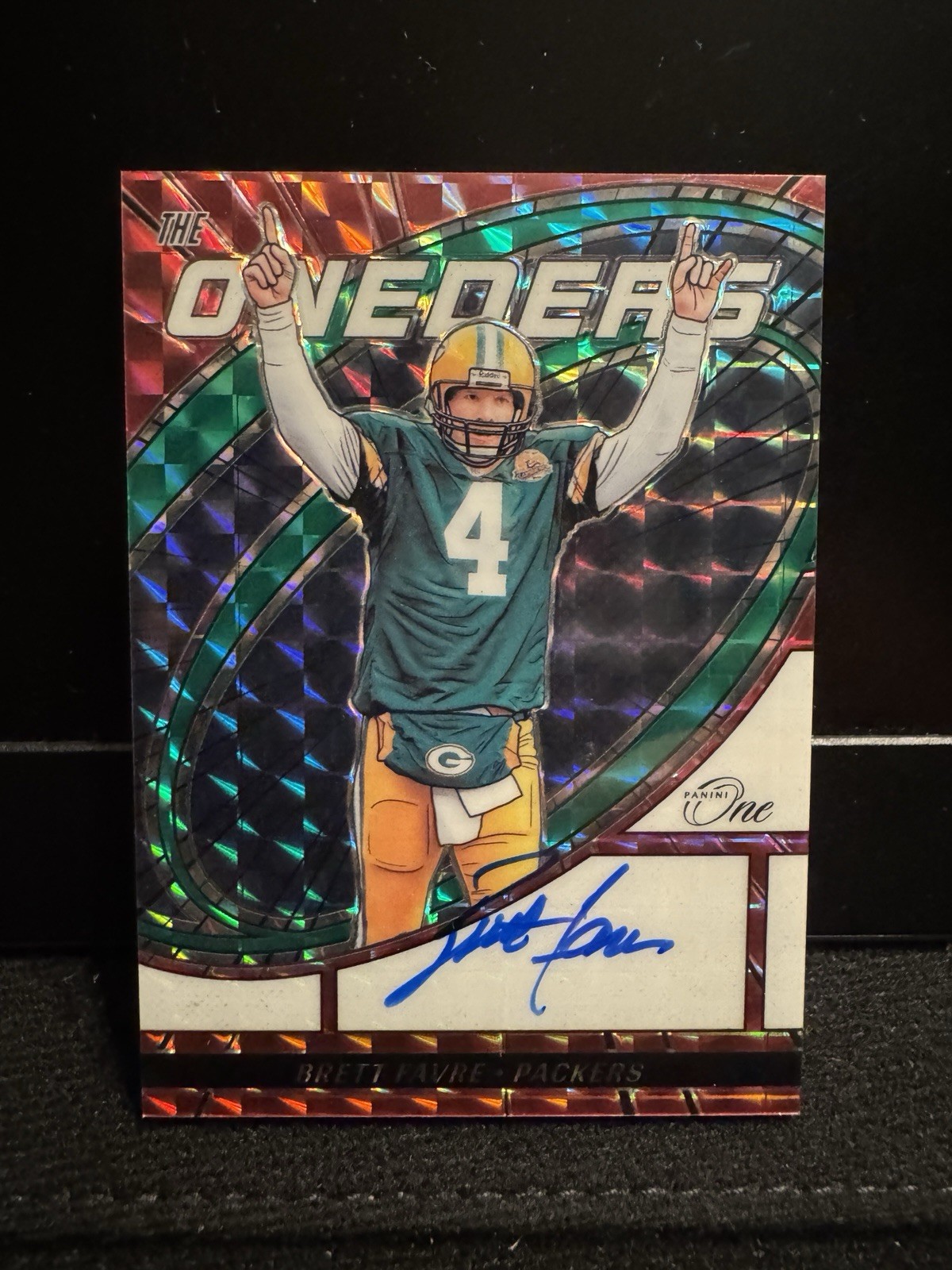 2023 Panini One – The Oneders Autographs Brett Favre #375 Green /49 (AU)