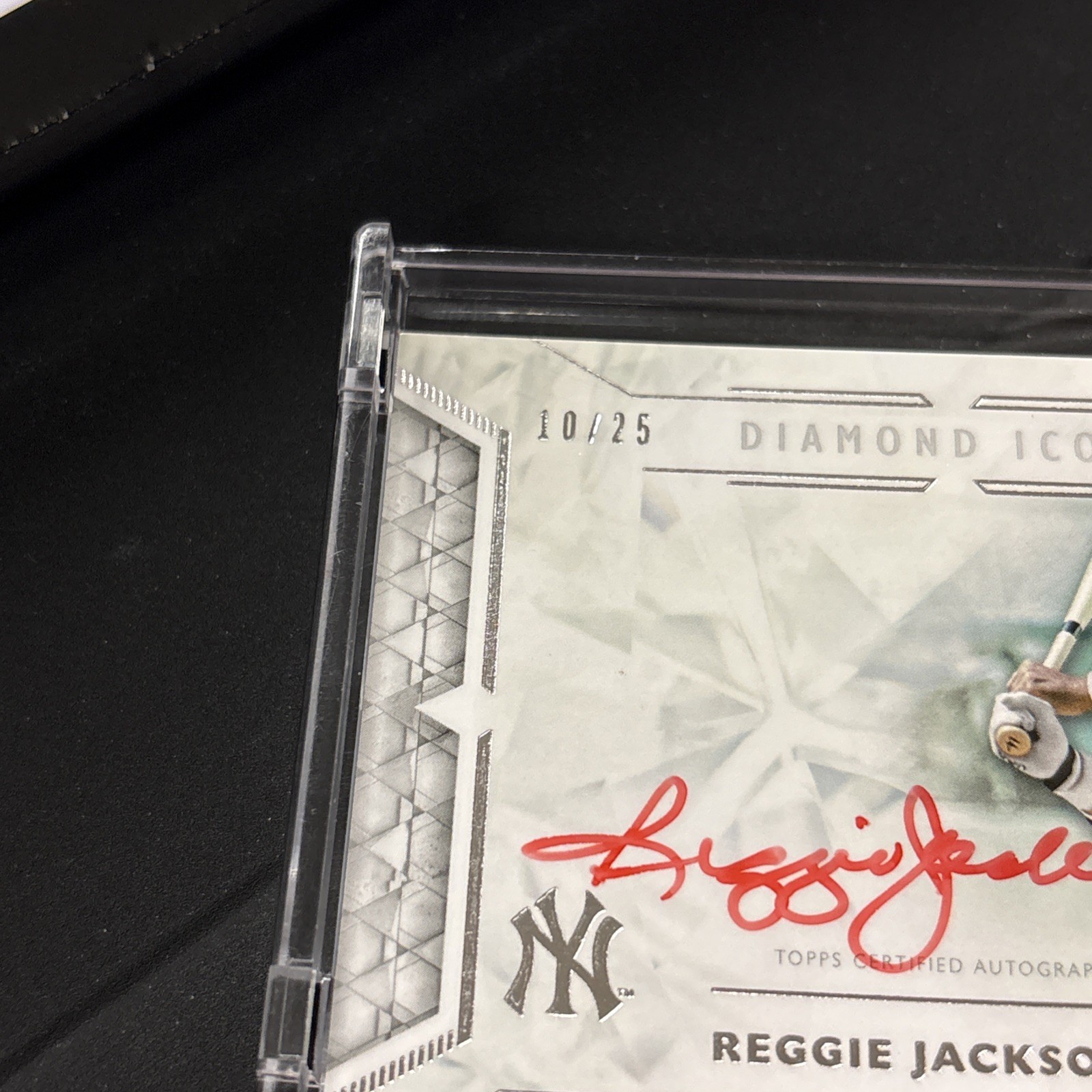 Reggie Jackson 2018 Topps Diamond Icons Auto Signed on Card #10/25 Yankees HOF