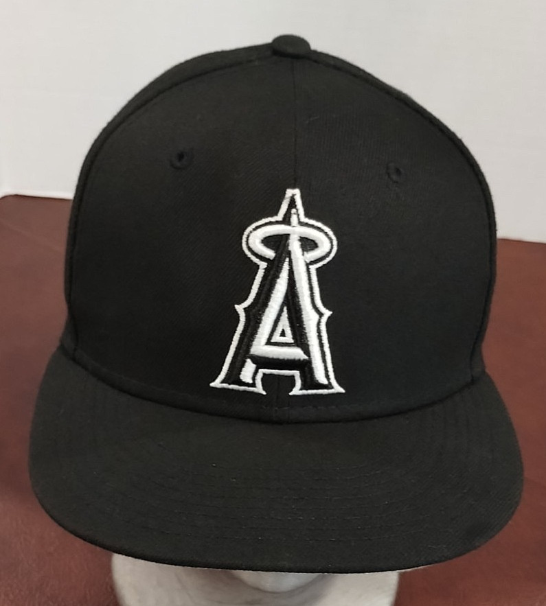 Los Angeles Angels LA New Era 59Fifty Fitted Hat Size 7 Black White Anaheim