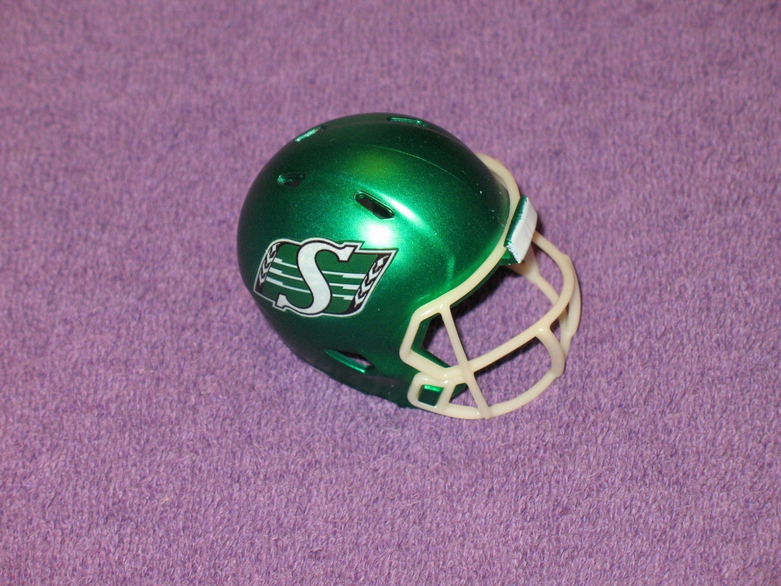 Saskatchewan Roughriders Custom Pocket Pro Helmet