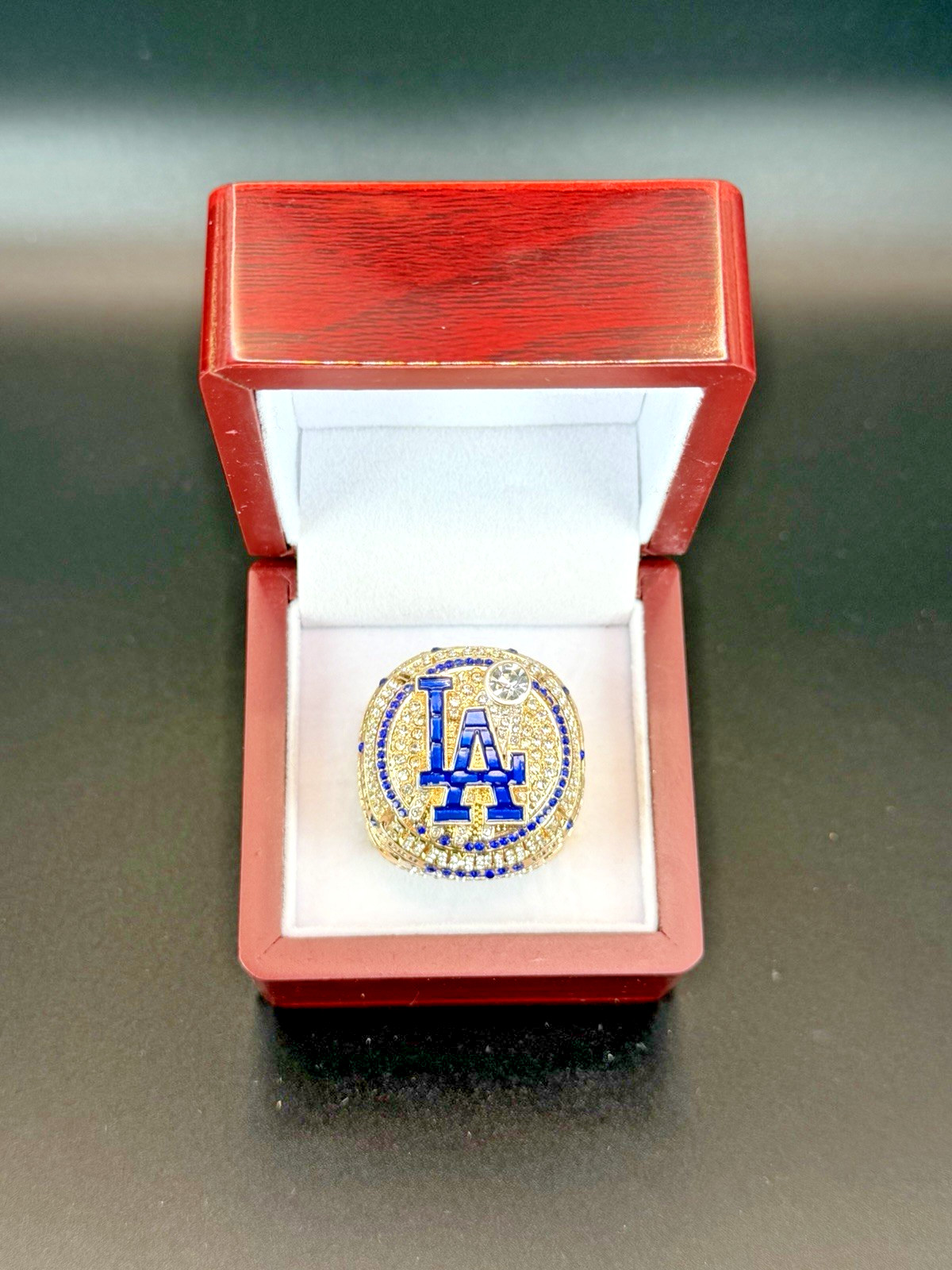 MLB 2025 L. A. Dodgers World Series Ring **Choose Your Player** US SHIPPED