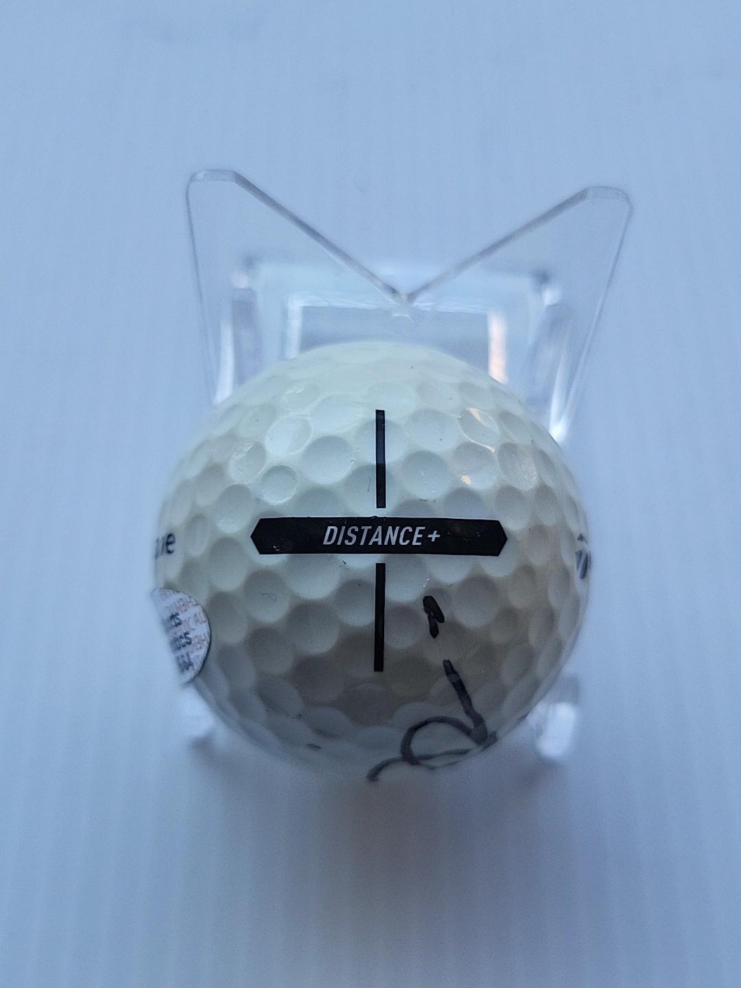 MICHAEL JORDAN Hand-Signed Autographed Golfball with COA and (Protective Case)
