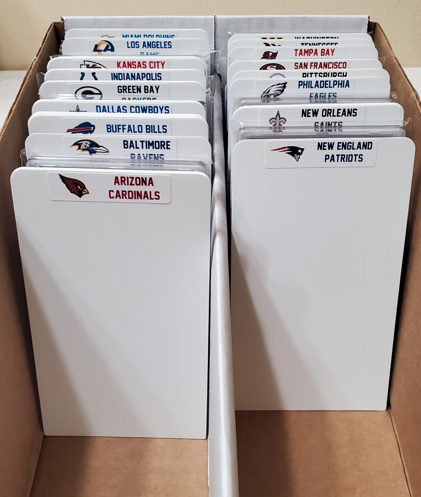 (32) GRADED Slab & Sports Card Dividers with 32 FREE NFL Teams Logos Labels
