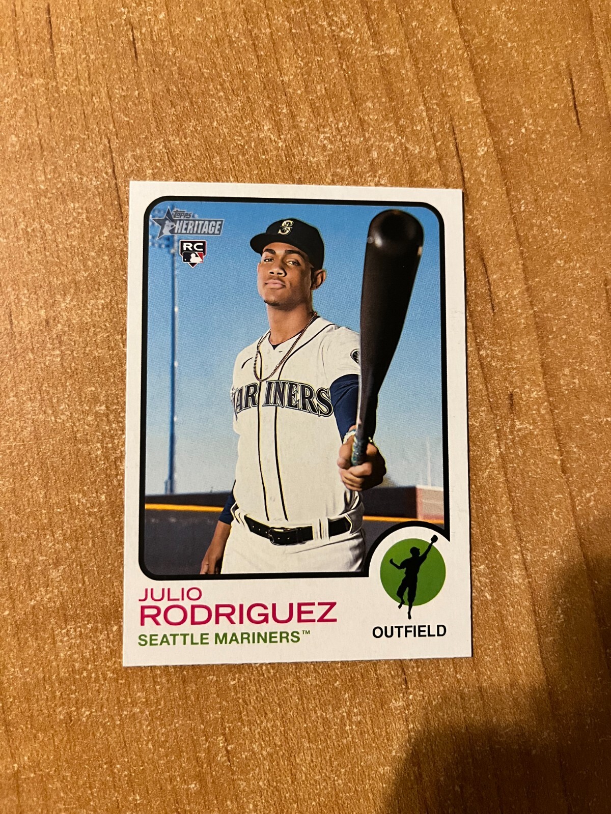 2022 Topps Heritage High Number – (200) Card Complete Base Set #501-700