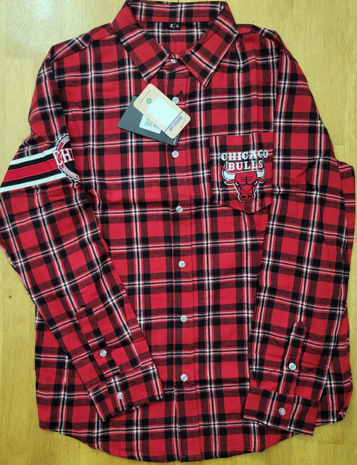 Chicaco Bulls Klew Flannel Long Sleeve Button-Up Shirt Medium Multi-Color NWT
