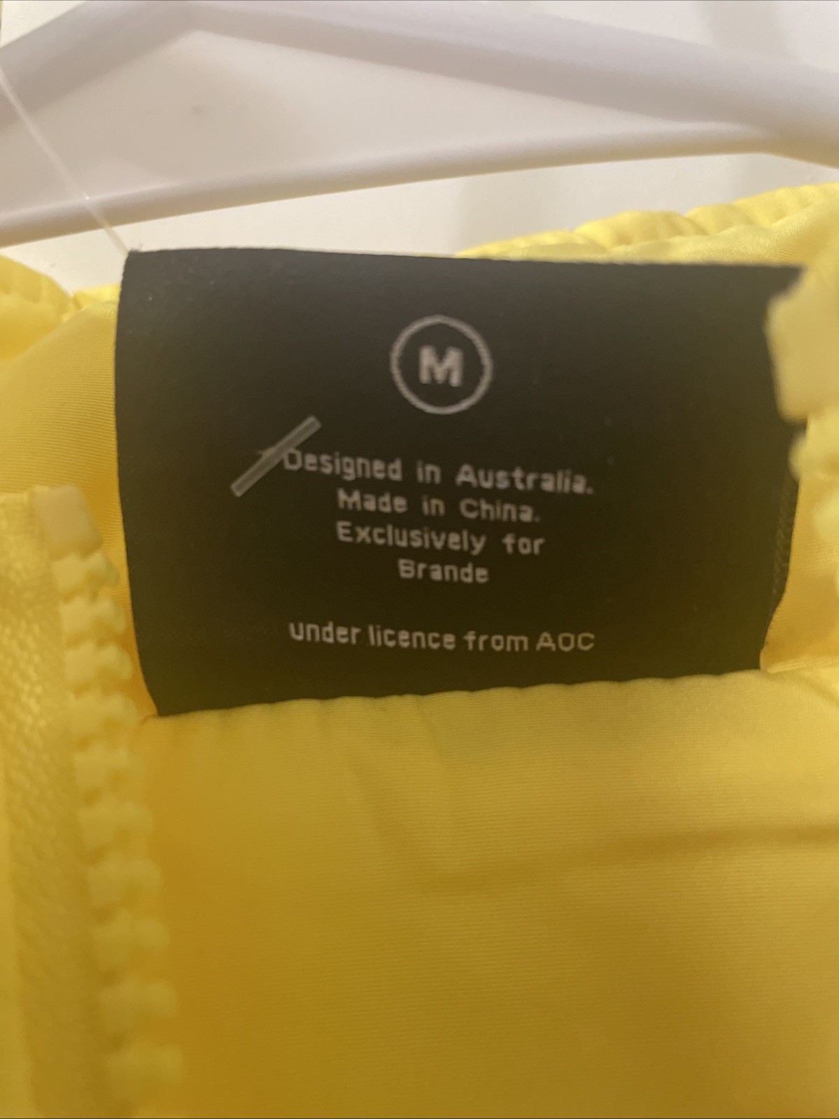 NEW Team Australia Olympic Team AOC Golf Supporter puffer Vest Mens Medium NWT