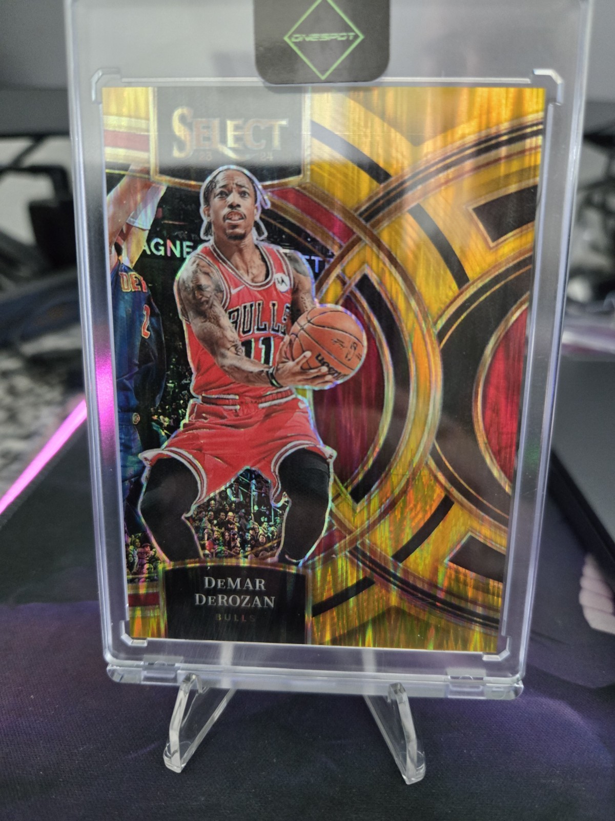 2023-24 Panini Select – Premier Gold Flash Prizm #10 DeMar DeRozan /10