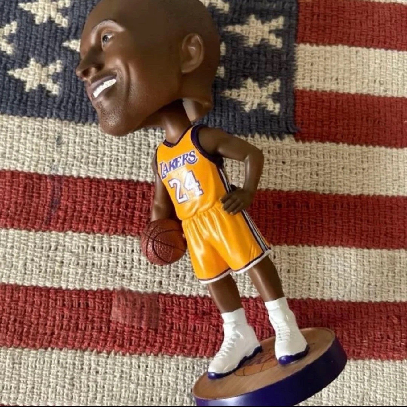 Los Angeles Laker #24 Kobe Bryant Bobble Heads Action Figure Toy Gift USA Seller