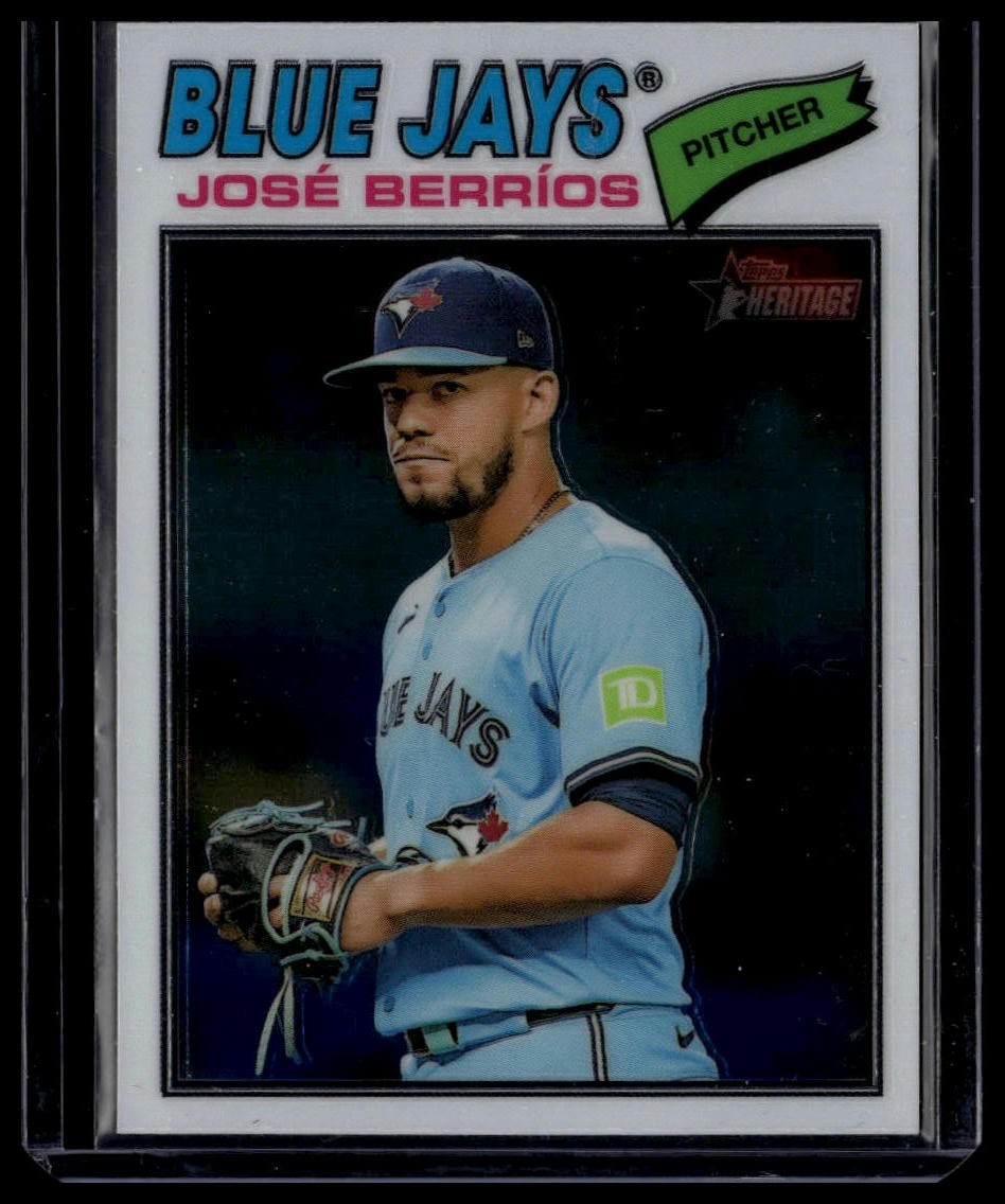 2026 Topps Heritage #56 José Berríos Chrome