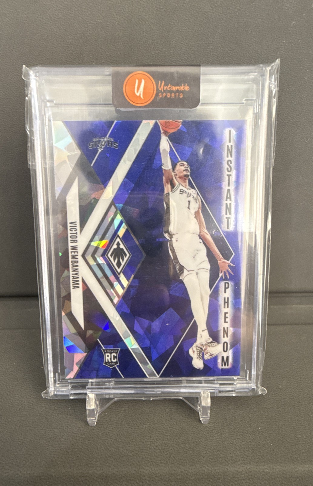 2023-24 Panini Phoenix – Instant Phenom Victor Wembanyama #13 Blue Ice (RC)