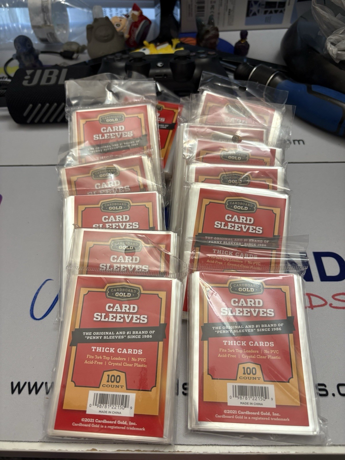 1-Pack 100 Cardboard Gold Card Thick Soft Sleeves