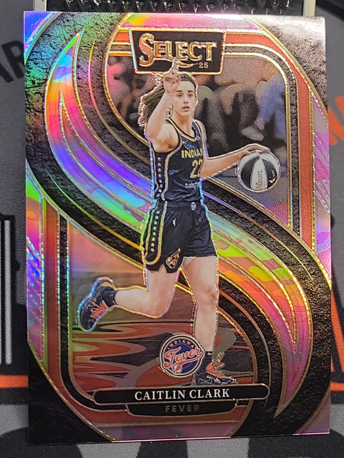 2025 Panini Select WNBA CAITLIN CLARK PINK CAMO PREMIER LEVEL PRIZM /175 Fever🔥