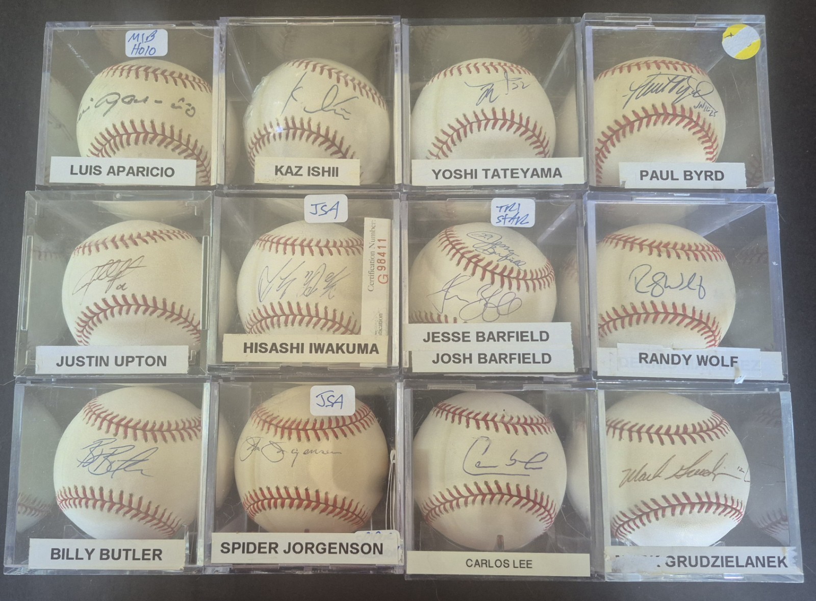 12 Signed Baseballs In Cubes Autographed Good Names