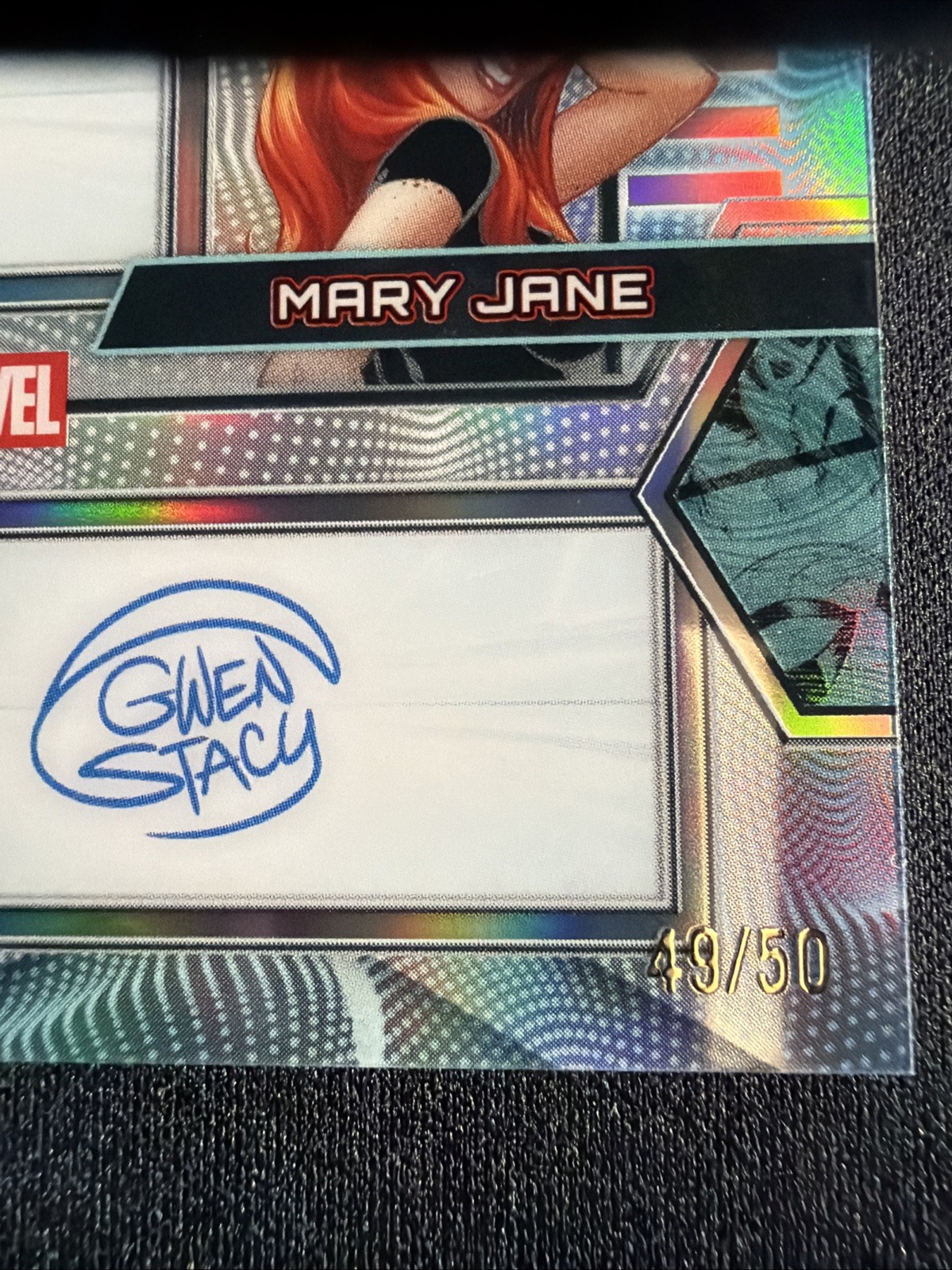 2026 Topps Chrome Marvel Dual Facsimile Orange Auto /25 Mary Jane / Gwen Stacy