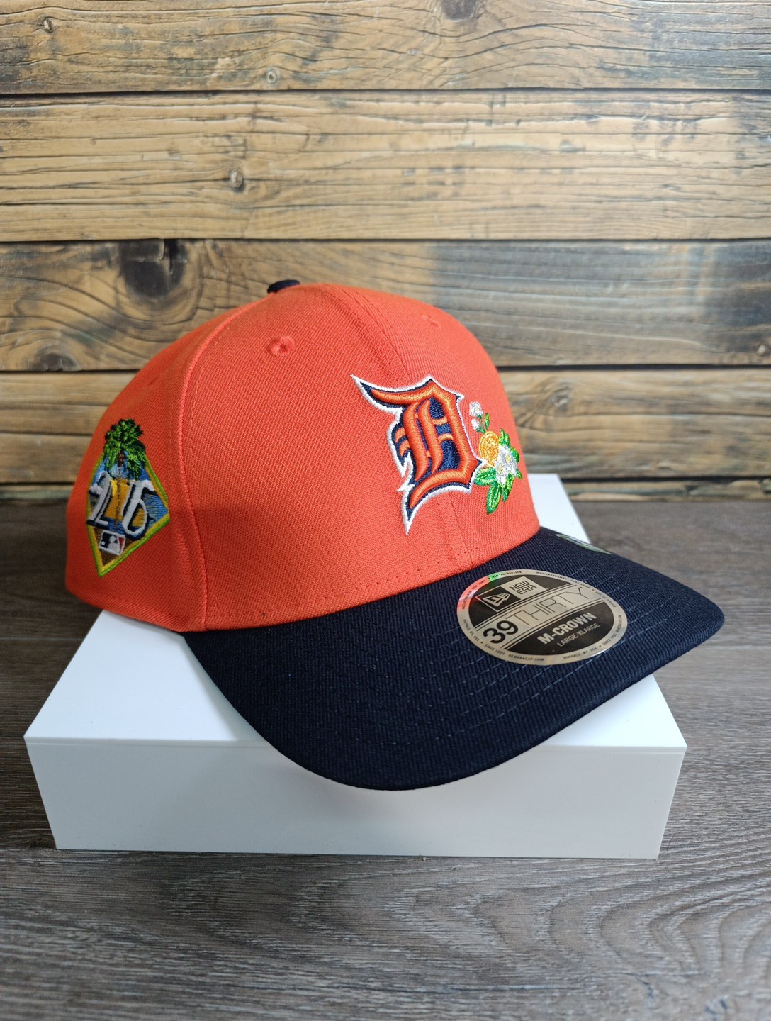 Men’s New Era Orange/Navy Detroit Tigers 2026 Spring Training M-Crown 39THIRTY