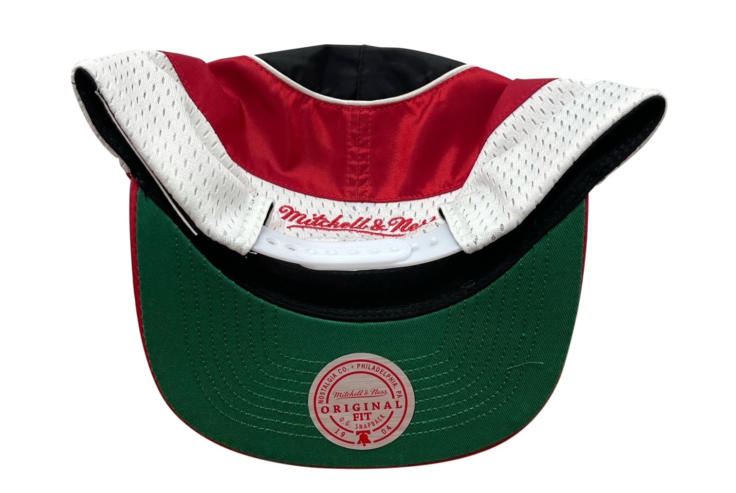 Mitchell & Ness Black/Red NBA Chicago Bulls Freethrow HWC Snapback Hat – OSFA
