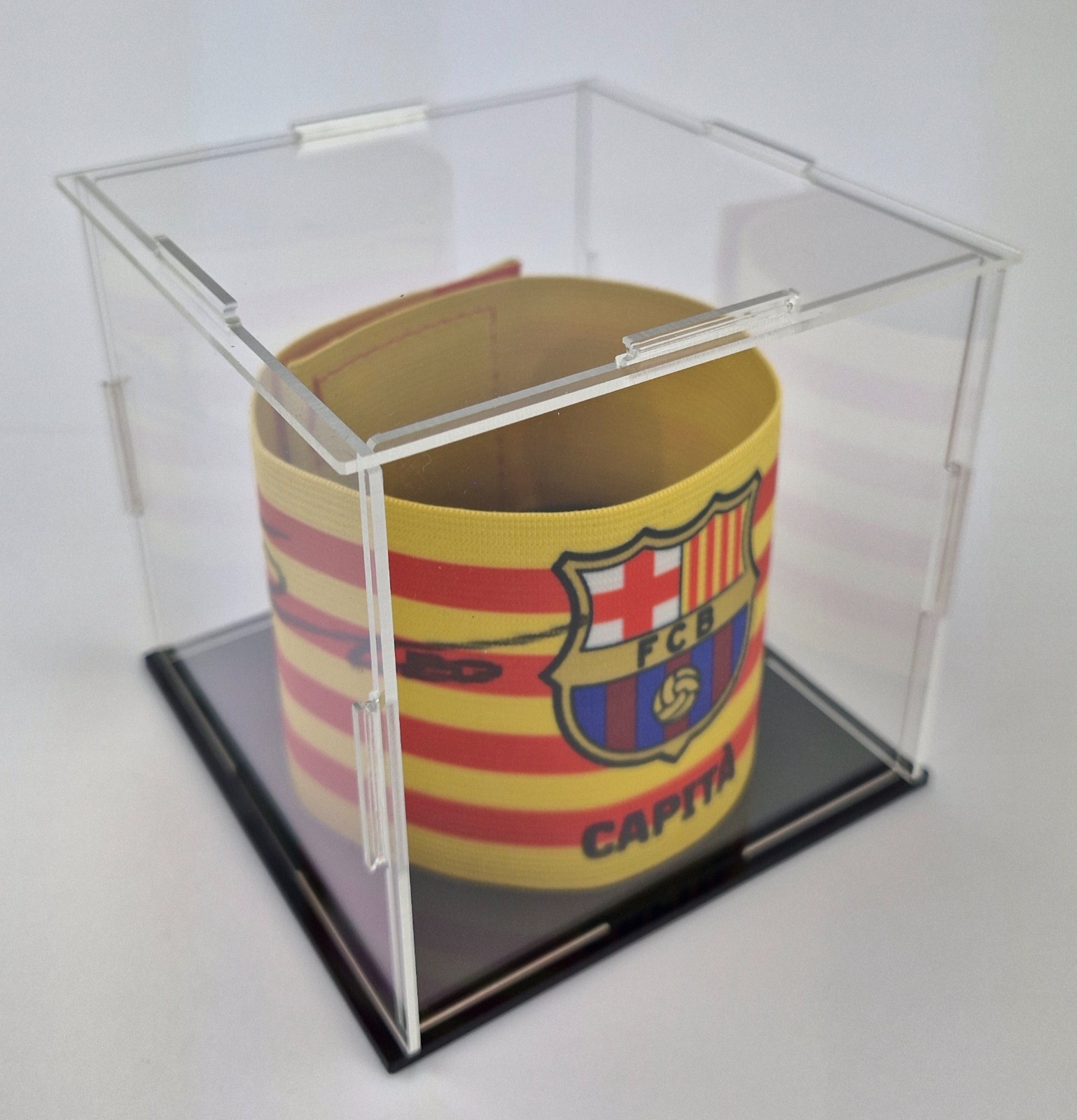 Messi Messi captain armban original Hand Signed w/coa Free shipping worldwide