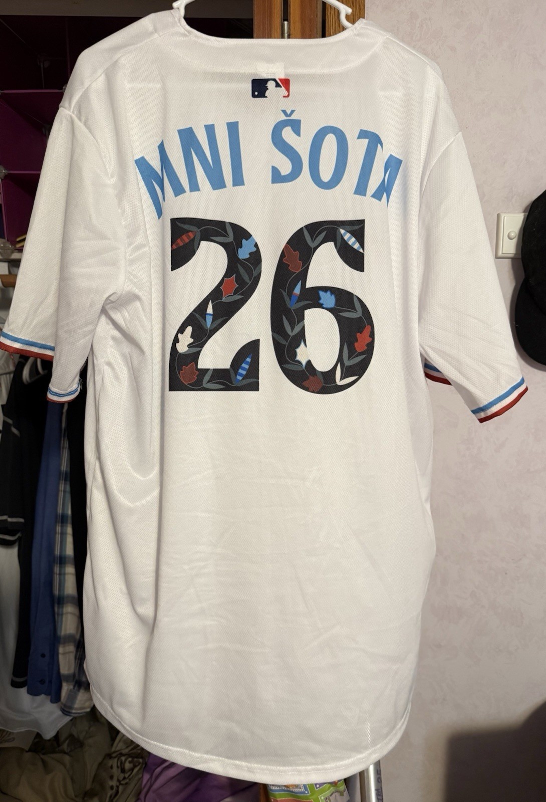 Minnesota Twins Native American Heritage Night Jersey SGA 1/5000. Size XL.