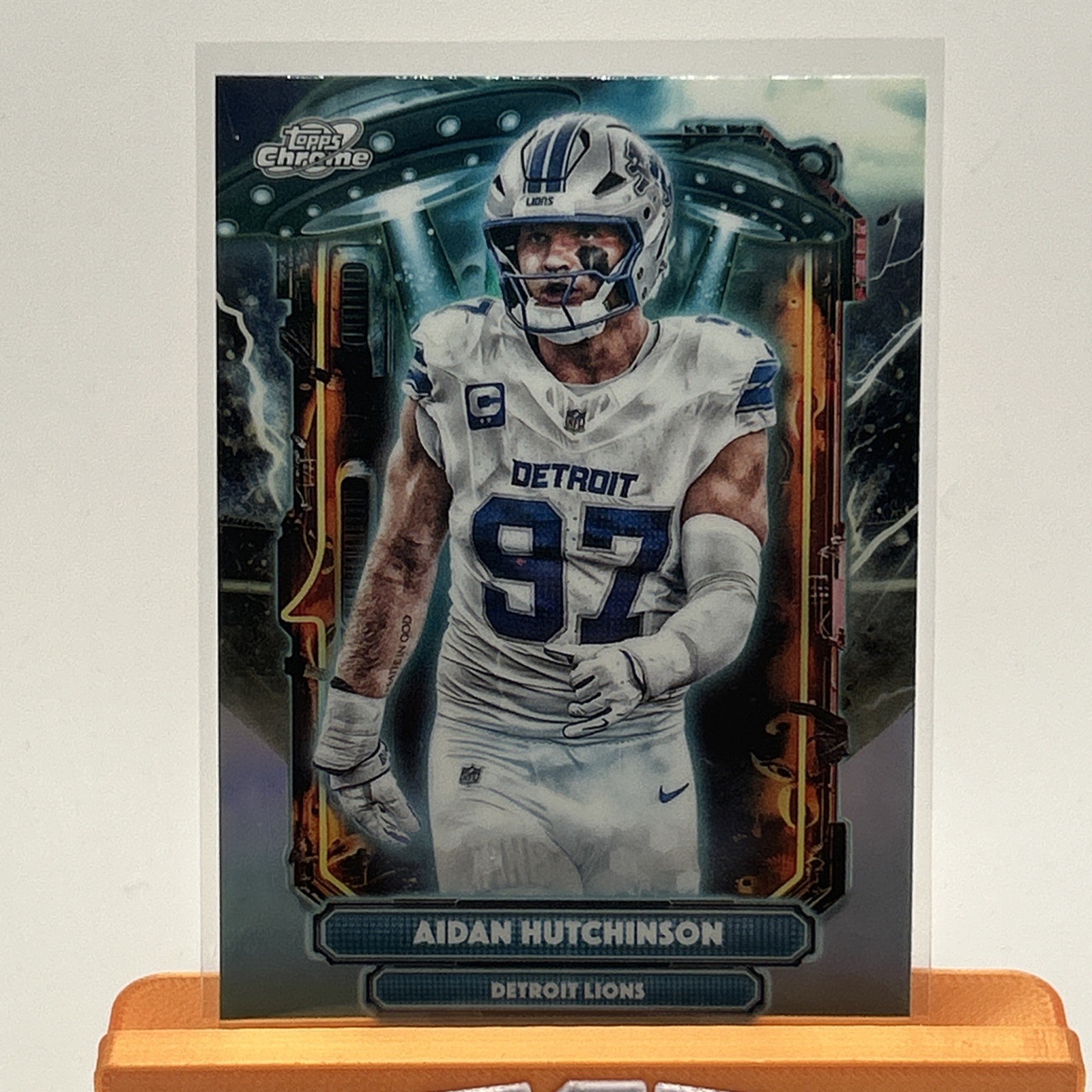 2025 Topps Chrome Cosmic Aidan Hutchinson Lions Extraterrestrial Talent ET-19
