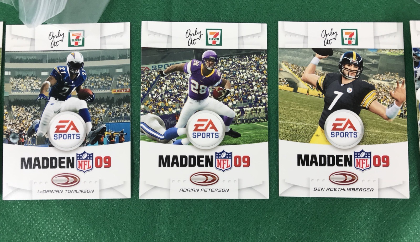 Madden NFL 2008 09 7-11 Donruss Football Cards Set Complete 10 cards ea