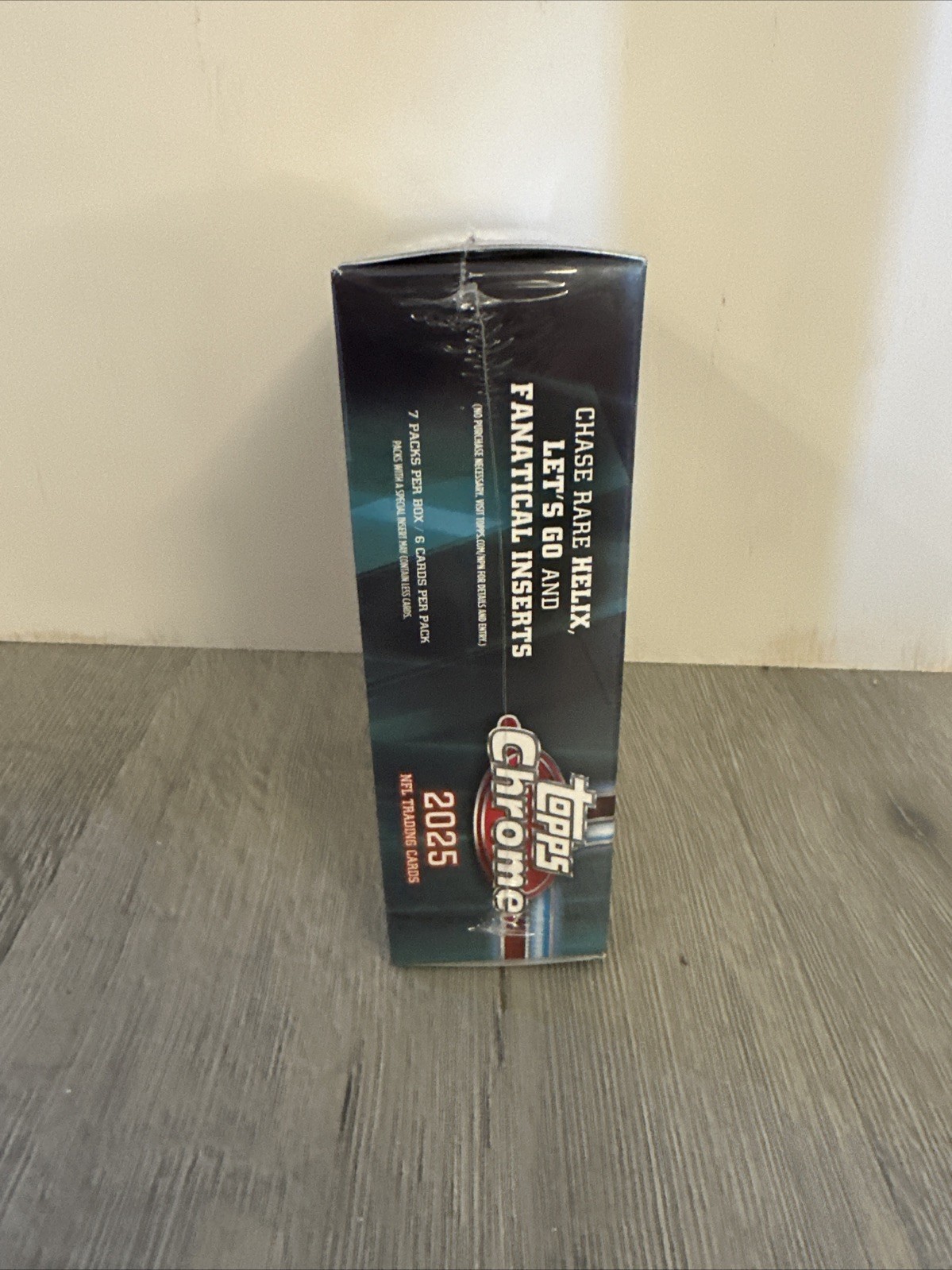 NEW Sealed – 2025 TOPPS CHROME MEGA BOX NFL FOOTBALL (42 Cards)