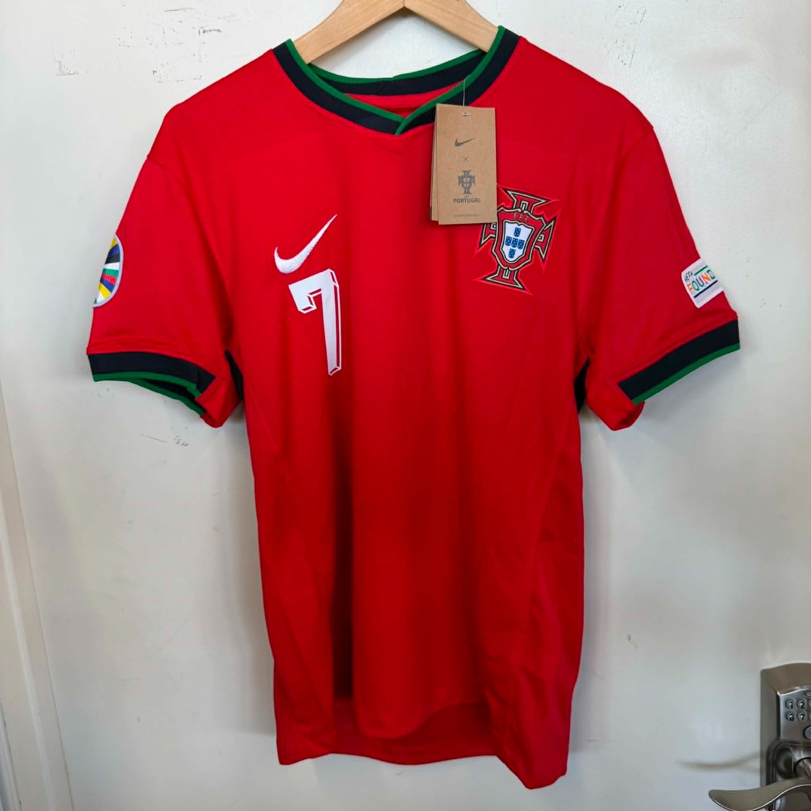 NWT Nike Portugal Cristiano Ronaldo #7 Mens Soccer Jersey Size Medium – Red