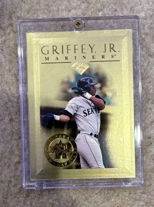 Fleer Ultra 1996 Ken Griffey Jr Four of Fifteen 22 Karat Gold Leaf /2500 22k