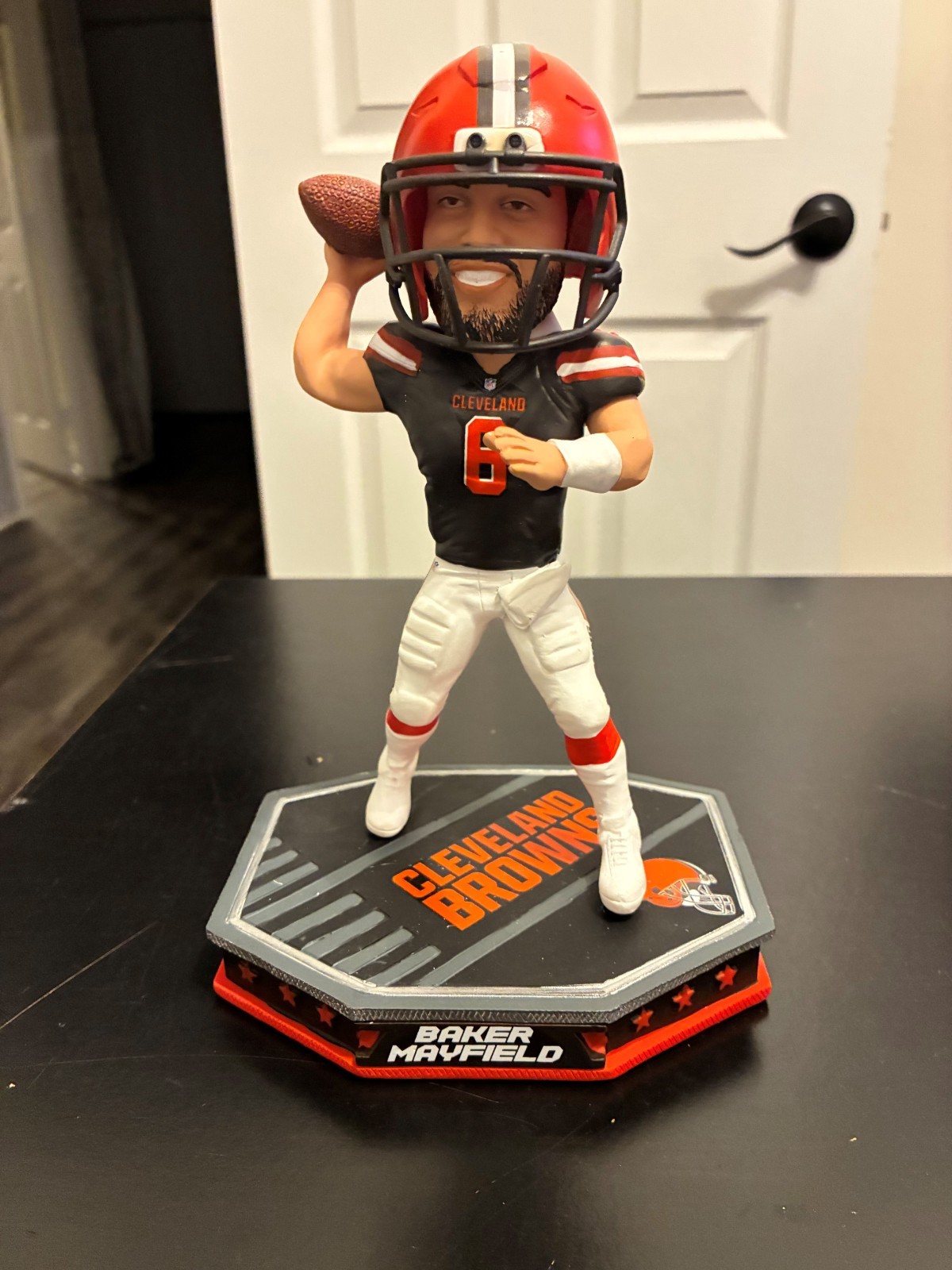 Cleveland Browns Baker Mayfield #6 Removable Helmet Base NFL Resin Bobblehead
