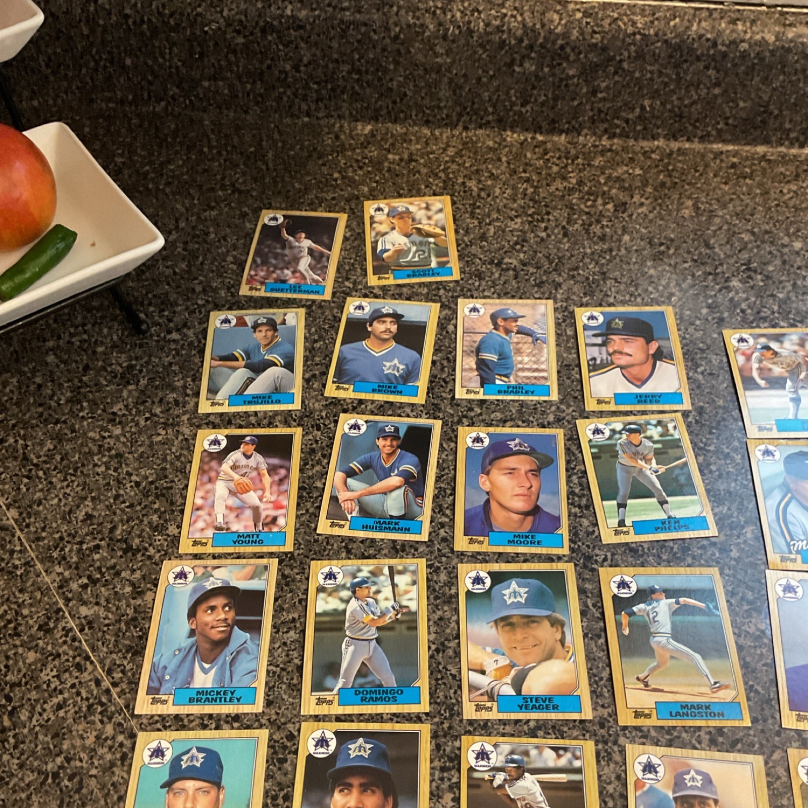 Topps 1987 Seattle Mariners Baseball Card Lot 22 Cards Multiple Players