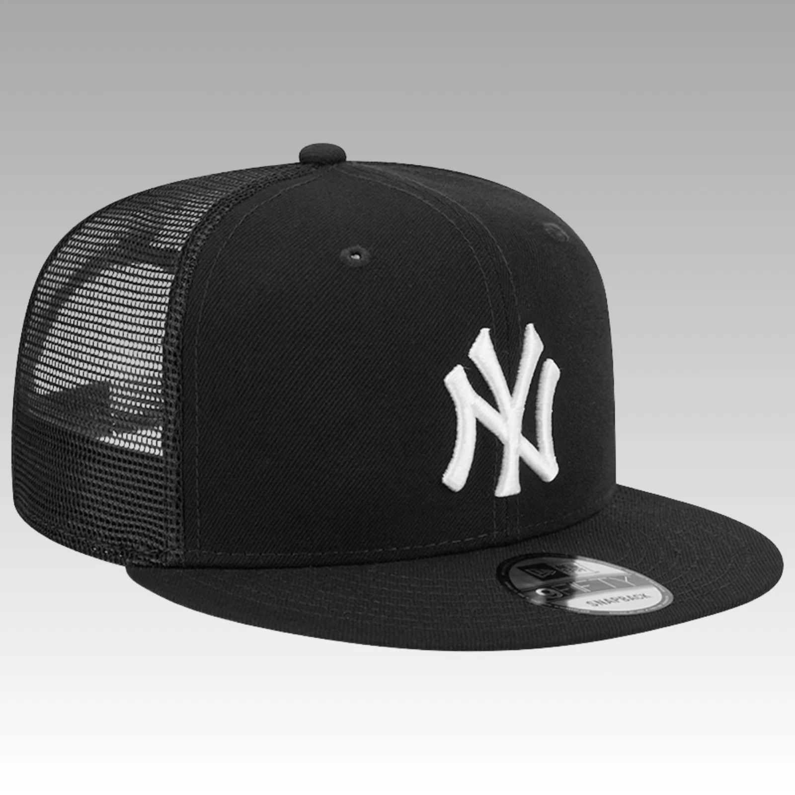 New Era Yankees 9FIFTY Snapback Trucker Hat Men’s Team Color Black