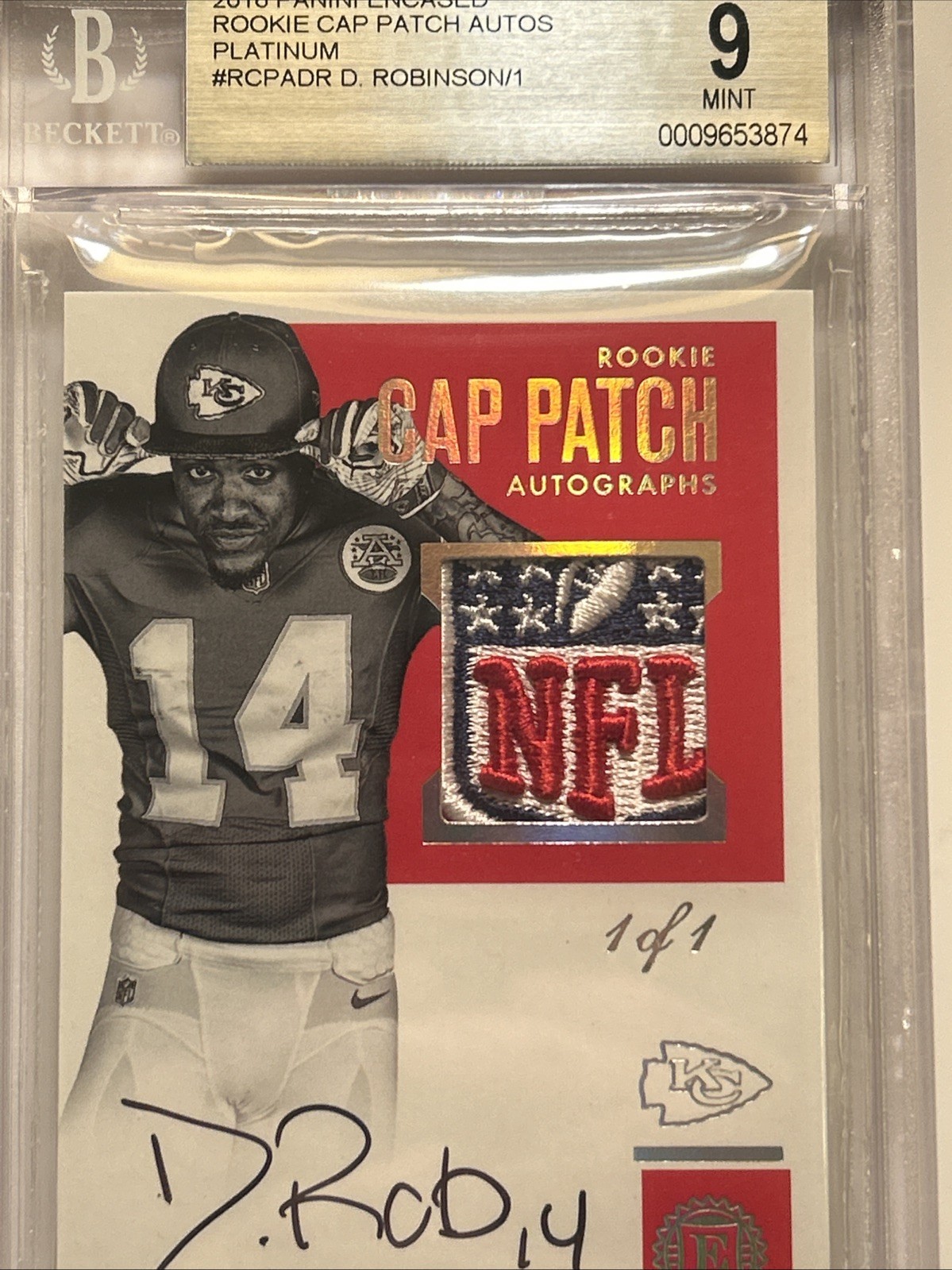 2016 Panini Encased Rookie Cap Patch Auto NFL Shield 1/1 Demarcus Robinson