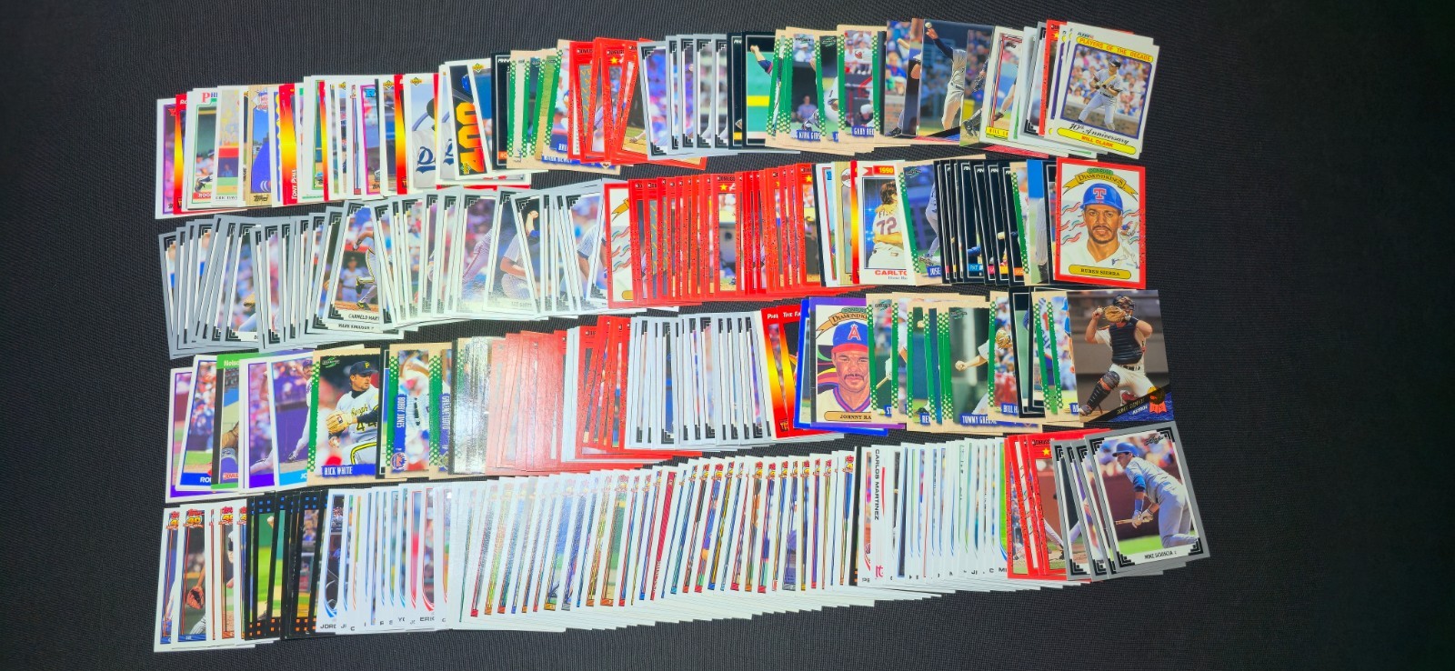 Vintage Baseball Cards Bulk Lot! 22.12 Ounces! Approximately 368 Cards! B8