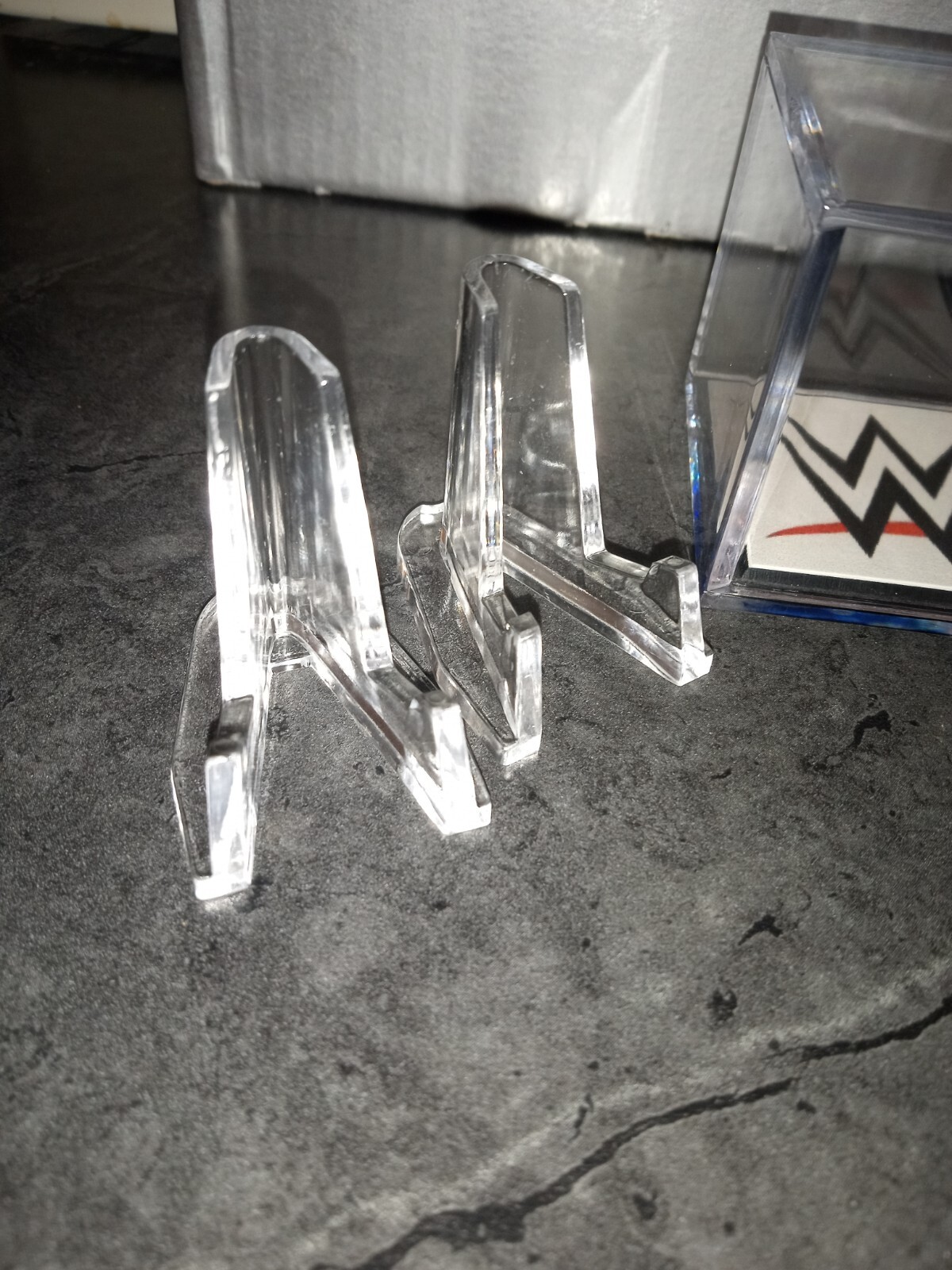 (ONE) WWE Custom HOF Fan Ring Display Case With Stand [Multiple Stands Available